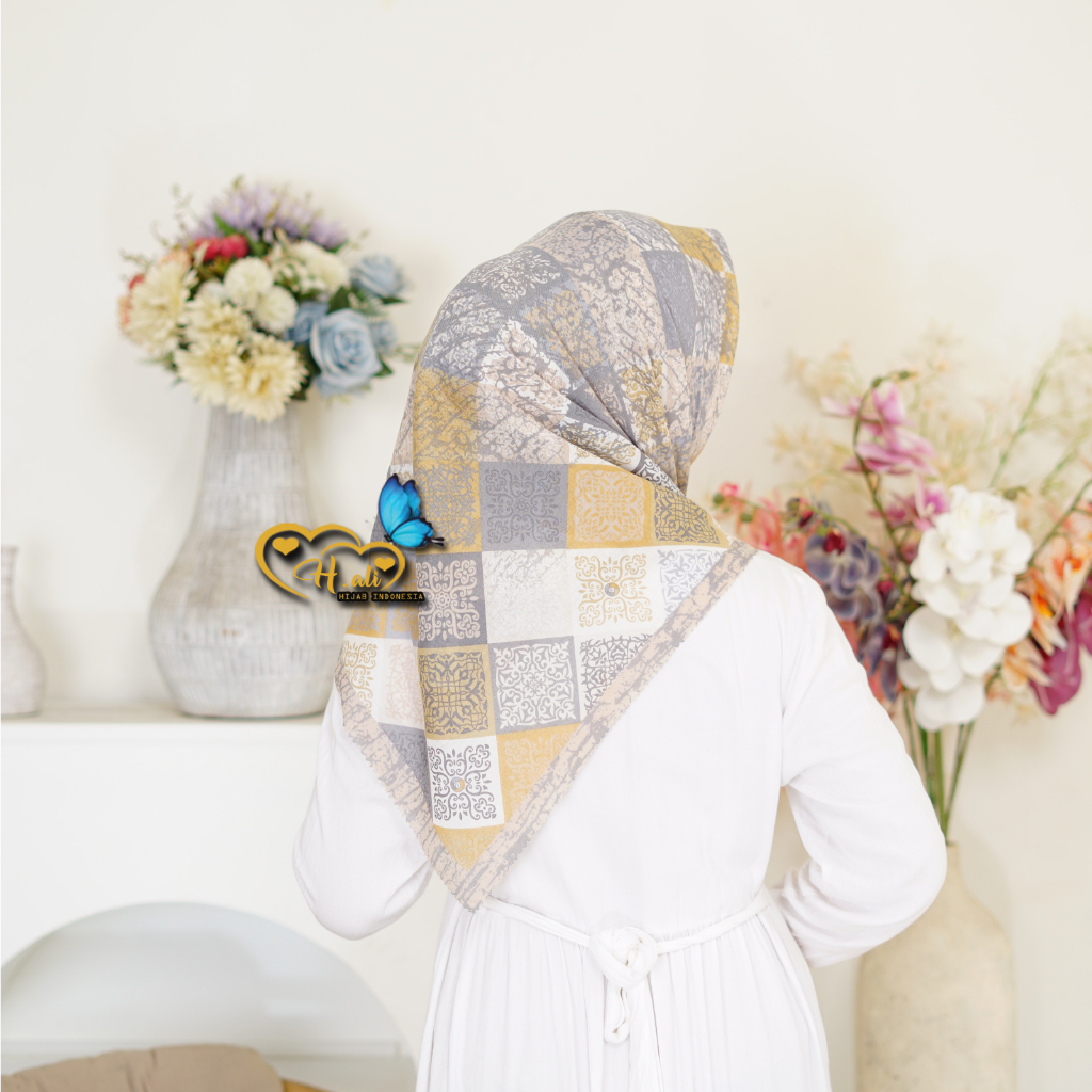 Jilbab Segi Empat Motif Terbaru  Jilbab Segi Empat Motif Voal Hijab Segi Empat Motif Lasser Cutting SH 04 series