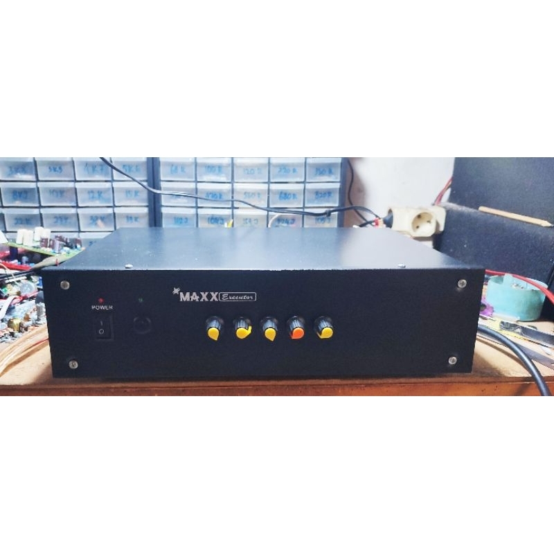 POWER AMPLIFIER 10A 600 WATT