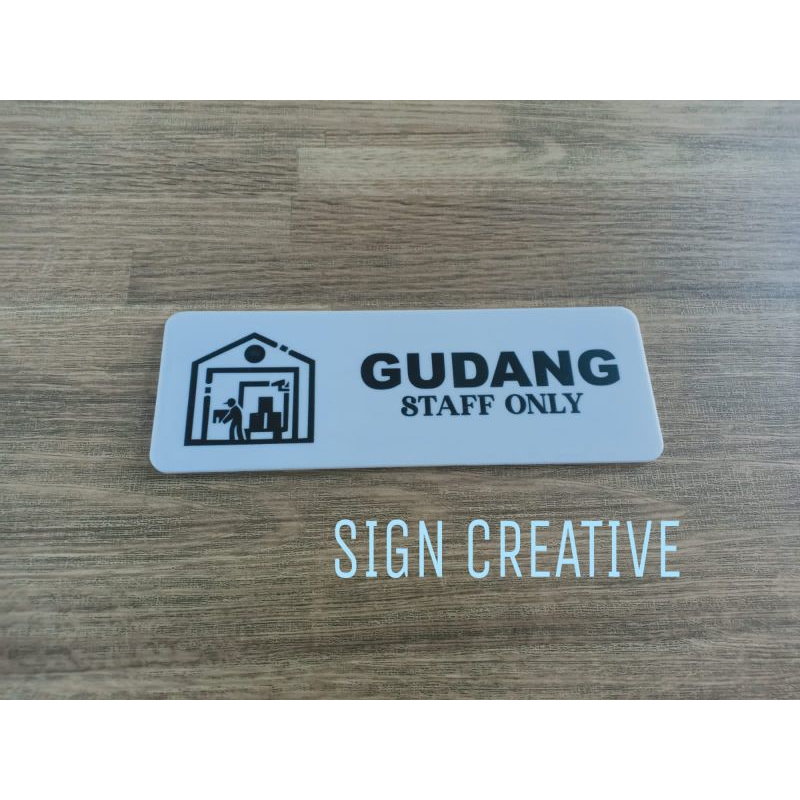 

Label Ruang Staff Gudang Staff only