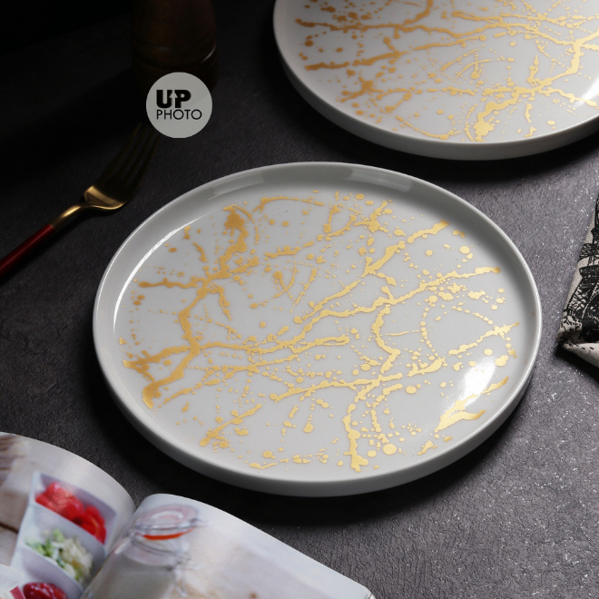 Piring keramik motif marmer emas putih  ukuran Besar 24.5Cm