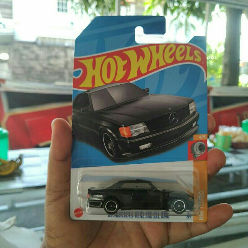 Hot Wheels 89 Mercedes Benz 560 SEC 2023 Hitam
