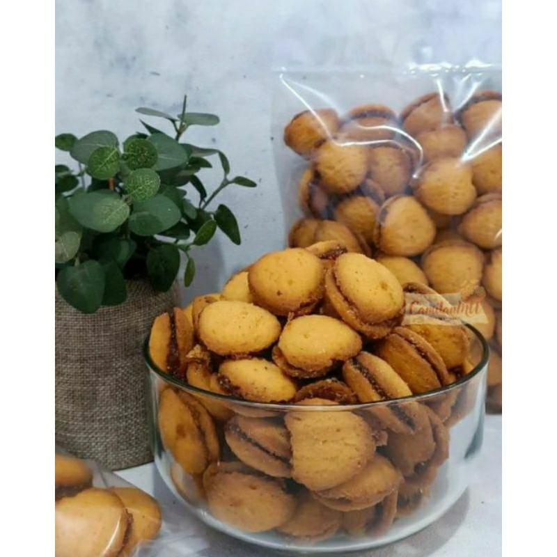 

KUE HATI SELAI NANAS (500 GRAM) / NASTAR NENAS / COOKIES LOVE