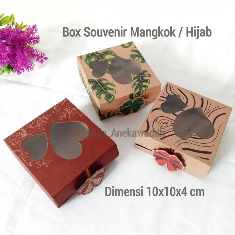 

Kemasan Box Souvenir Mangkok Bola / Box Hijab Diamond ukuran 10x10x4 Cm