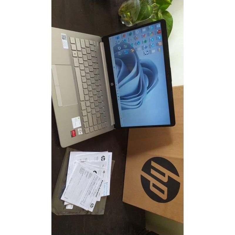 HP Laptop 14s-dk1524AU