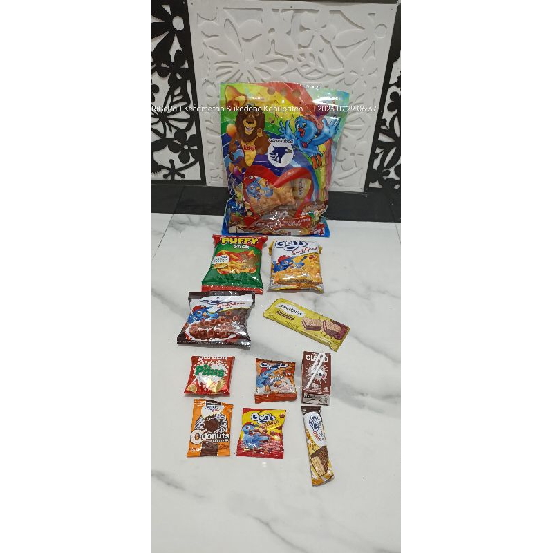 

paket KILAT HAMPERS SNACK ultah + SUSU plastik FOLIO (besar)