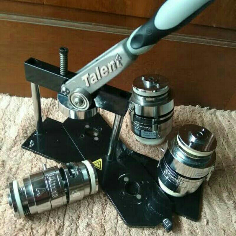 mesin press pin talent silver