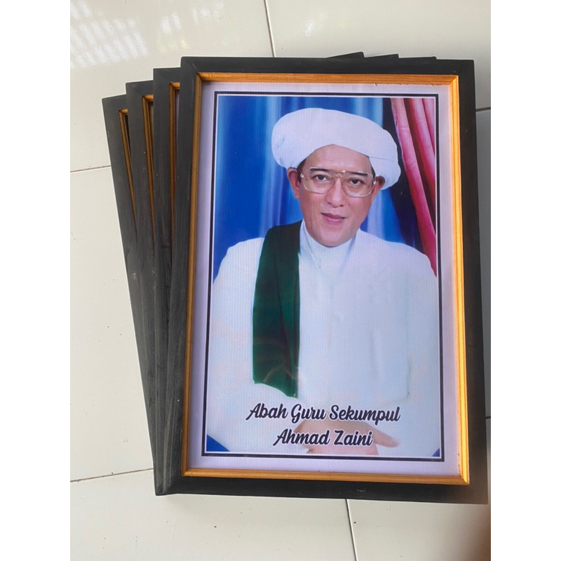 Hiasan Dinding Cetak poster Abah Guru Sekumpul plus bingkai