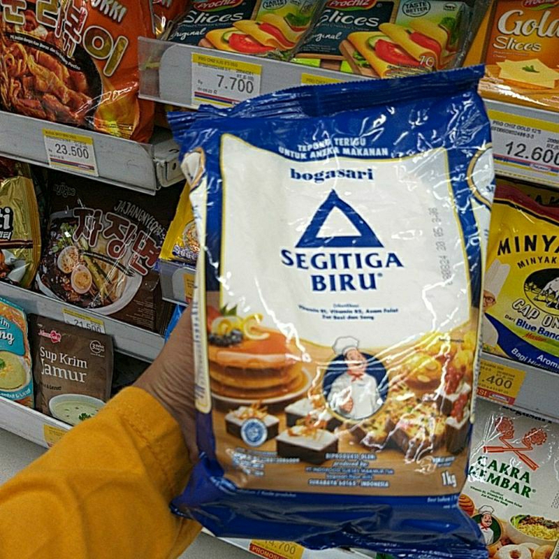 

tepung segitiga biru