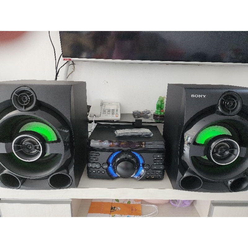 SONY MHC-M60D HIGH POWER AUDIO SYSTEM WITH DVD. Gratis 2bh mic bluetooth