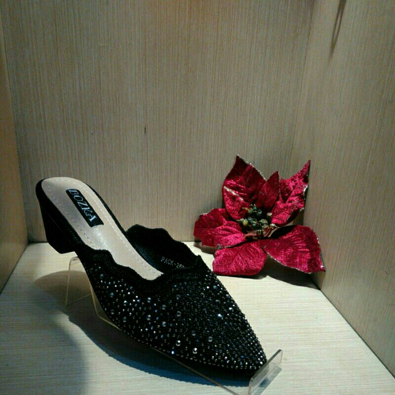 Sandal Wanita Bozka