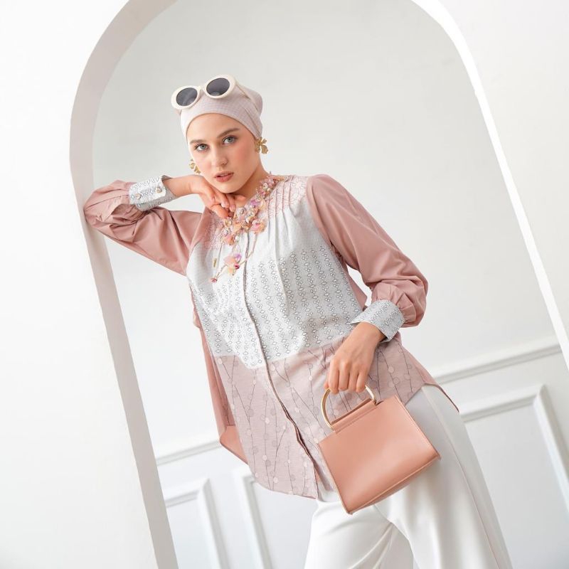 FLEUR TOP.by.yesa.collection