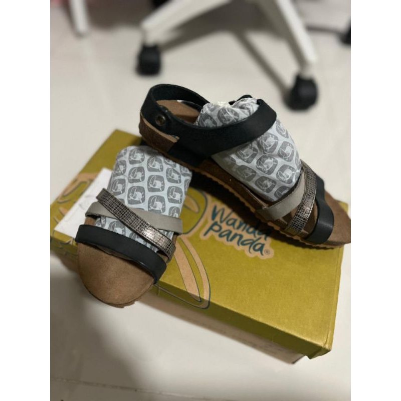 sandal wanita wanda panda size 37