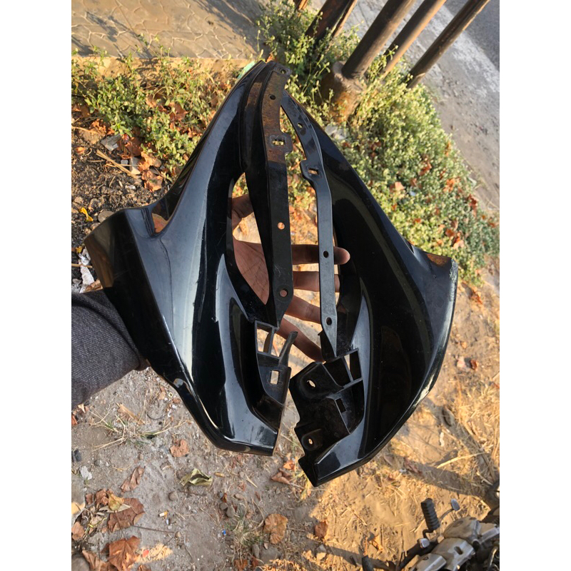 fairing batok lampu depan CBR 250 thailand original layak pakai/fairing batok kepala cbr250 thailand