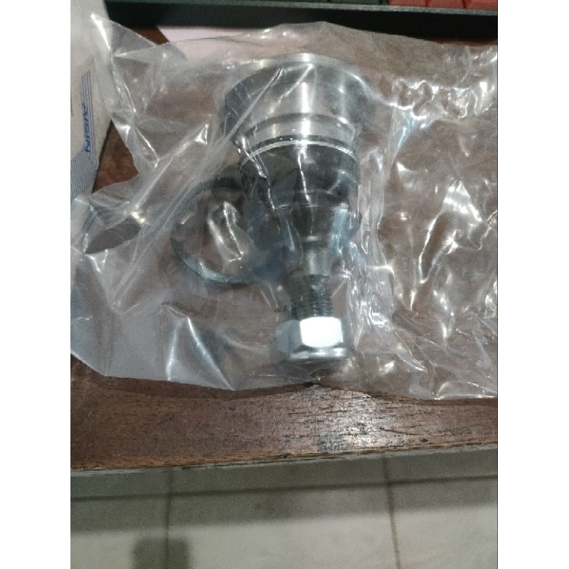 Ball Joint Engsel Peluru Atas Bawah Innova All Aisin Original