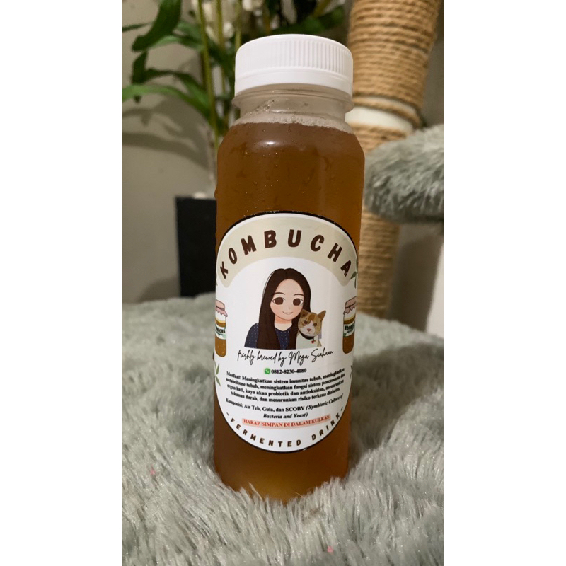 

Kombucha 250ml by Mega Siahaan (Ori Greentea)