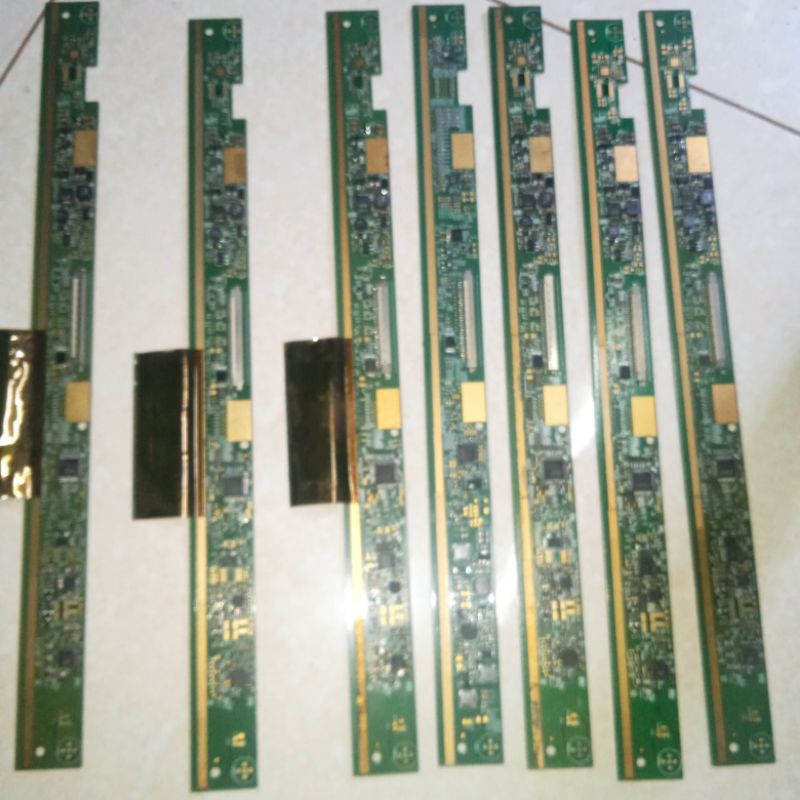 TCON TIKON TV POLYTRON PLD 32D700 32d700