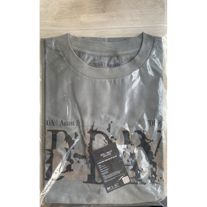 D DAY TSHIRT GREY OFFICIAL / D-DAY TSHIRT SUGA (STICKER HOLOGRAM DAN TAG HYBE)