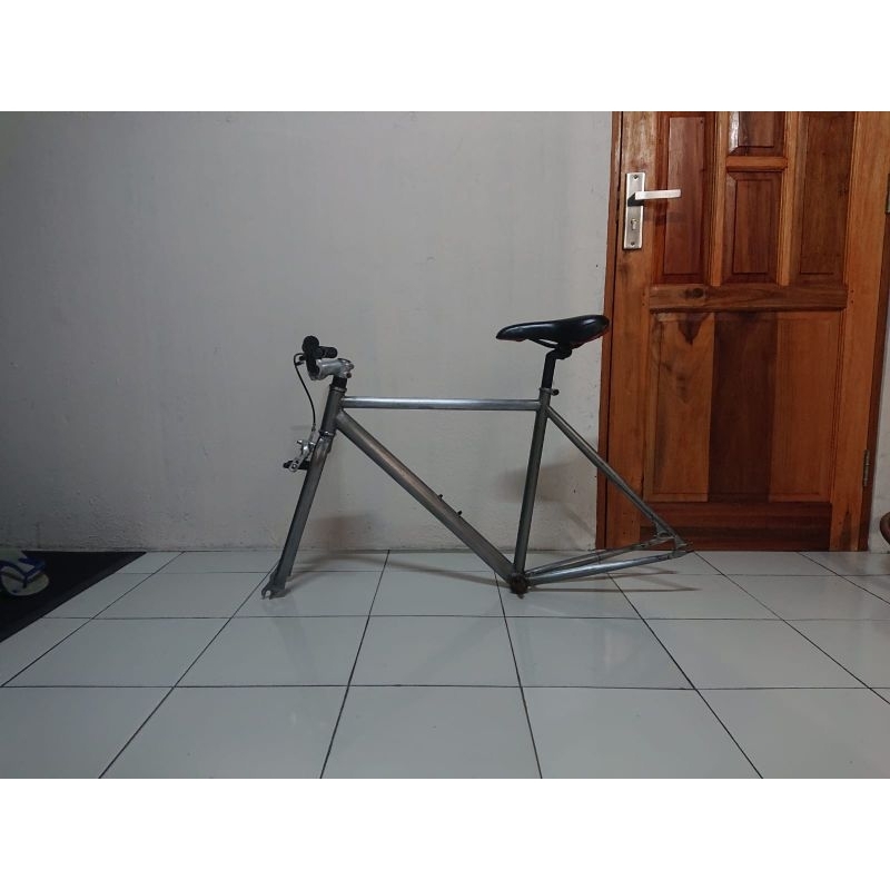 Frame fixie soloist 02