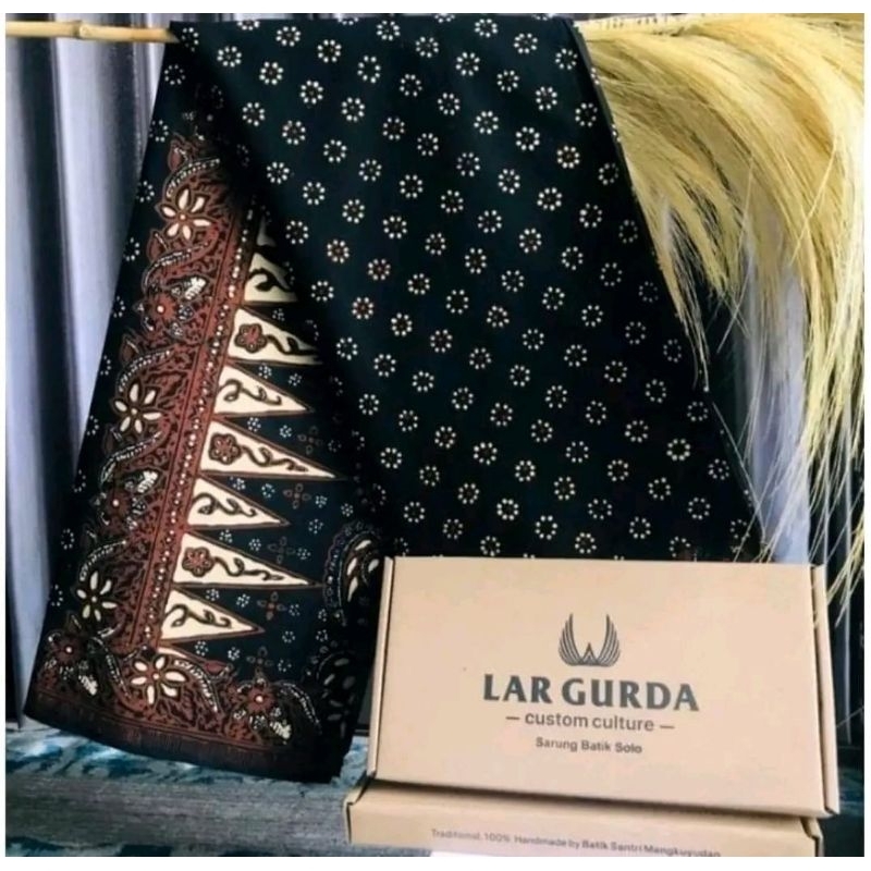 Sarung Lar Gurda Kesikan A04
