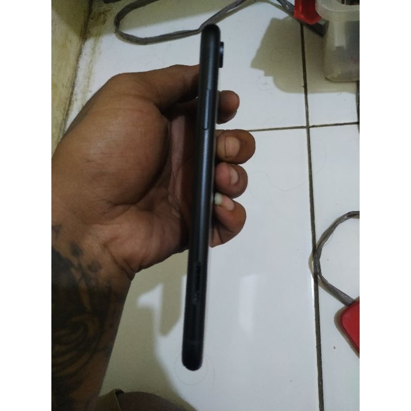 IPHONE XR LOCK ICLOUD 64GB