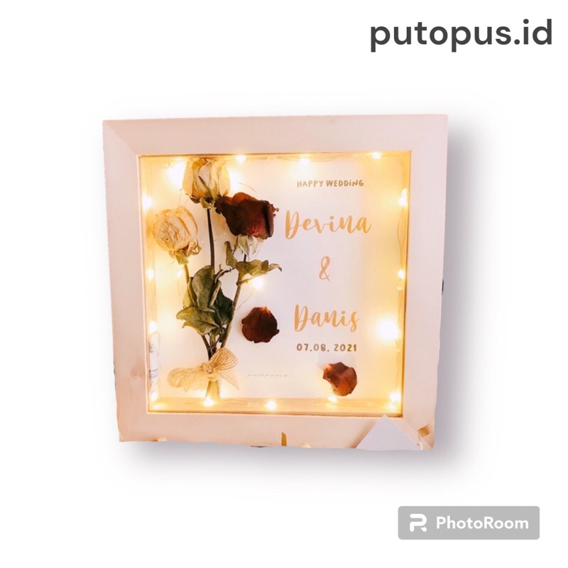 

FLORA IN FRAM / HADIAH KADO UNIK / KADO HADIAH WISUDA / KADO HADIAH NIKAH / MAHAR RUSTIC / FRAME KAY