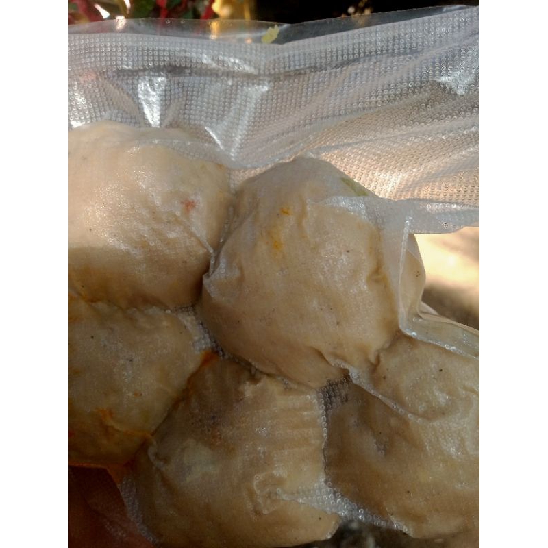 

pentol jumbo isi 5 ...