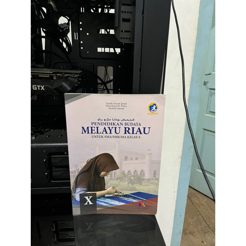 Buku BMR Pendidikan Budaya Melayu Riau SMA/SMK/MA KELAS 10 11