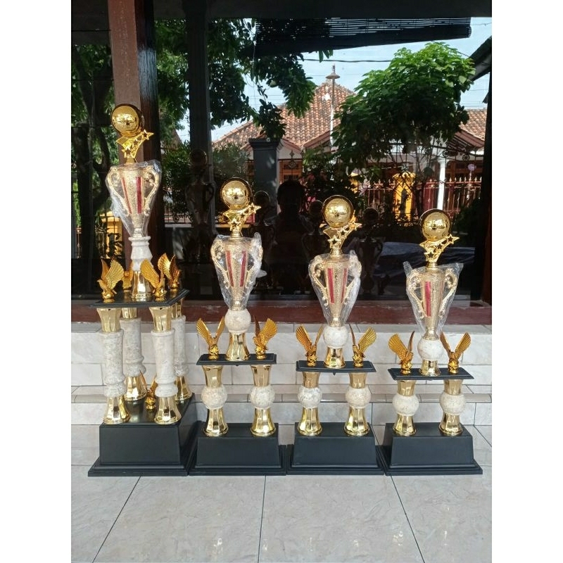 Piala Bola Kaki 4 marmer set (1 set isi 4)