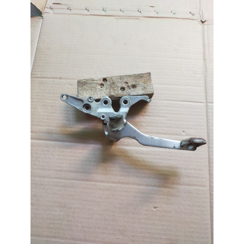 Footstep depan bagian kanan R15 v2 Foot step ijakan kaki depan bagian kanan R 15 V2