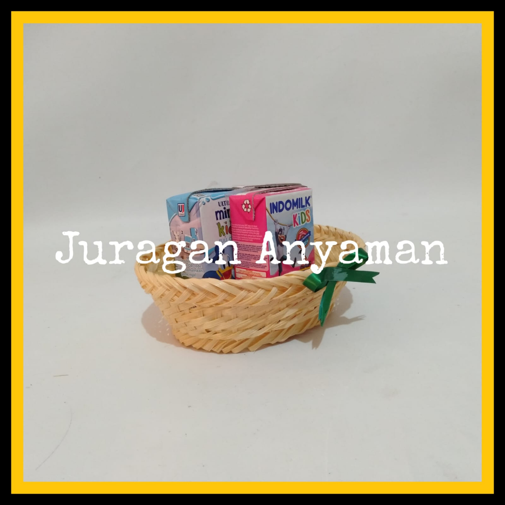 

KERANJANG BAMBU - ANYAMAN UNIK - KERANJANG SUSU - WADAH SERBAGUNA - KEMASAN KADO - KEMASAN BAMBU - KERANJANG BAMBU