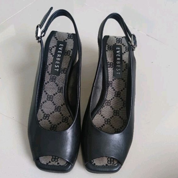 Everbest shoes preloved