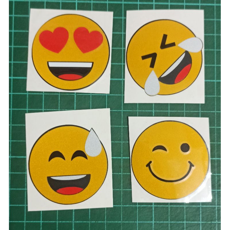

Stiker Cutting Emoticon 3 warna