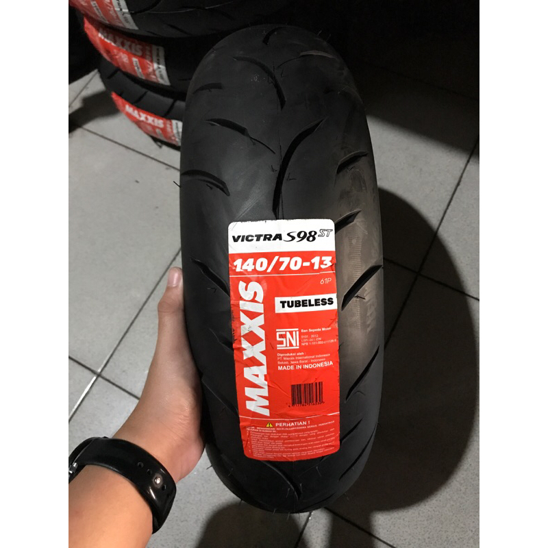 Maxxis Victra 140/70-13