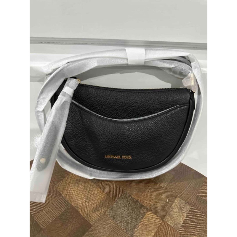 MK Dover Half Moon - Black