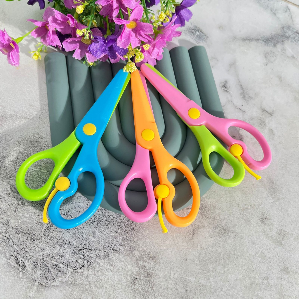 

Gunting TINHOU 6 inch bahan plastik warna warni full color gunting kertas unik kekinian harga terjangkau
