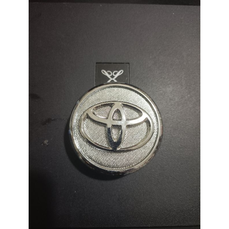 Dop roda atau tutup velg toyota yaris vios altis etios