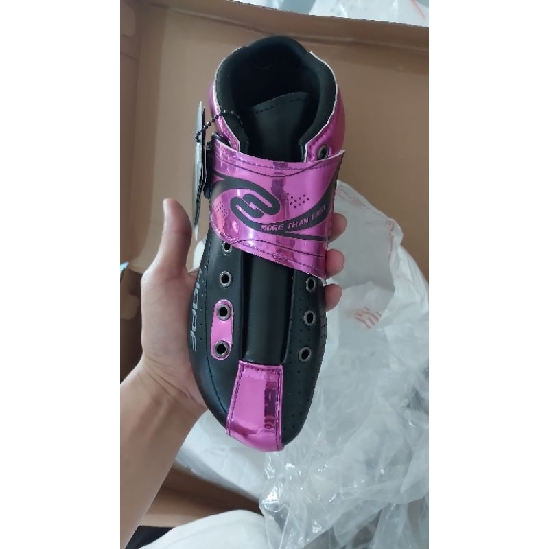 skating start Arin CRC