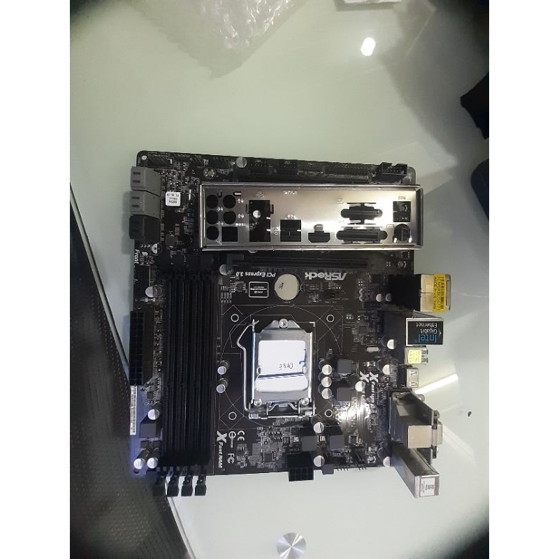 Motherboard asrock B85 4 slot ram (Lga 1150) bisa paket processor