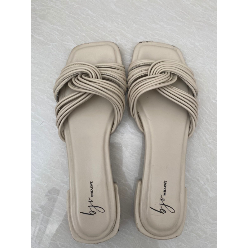 (PRELOVED) Beajove - FUSILLI SANDALS size 37 / Sandal Wanita