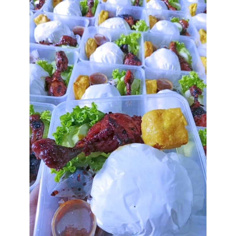 

PAKET NASI AYAM INSTAN PREMIUM COCOK ACARA TAHLILAN/KHITAN/ULTAH DLL