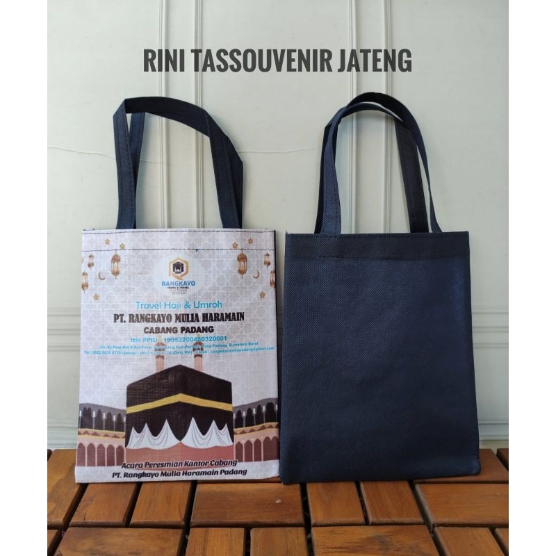 

Tas untuk tempat oleh-oleh Haji & Umroh - Tas Souvenir Haji & Umroh - 23*30