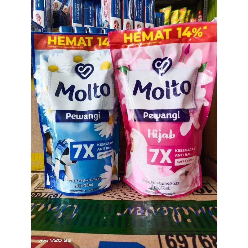 molto pewangi 780ml