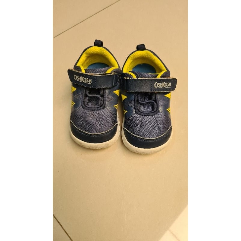 Sepatu anak Oshkosh b'gosh