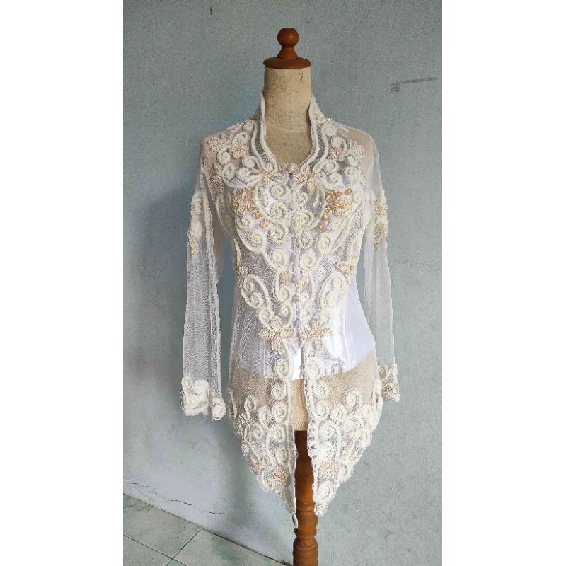 Preloved-Kebaya Full Payet/Kebaya Akad/Kebaya Putih