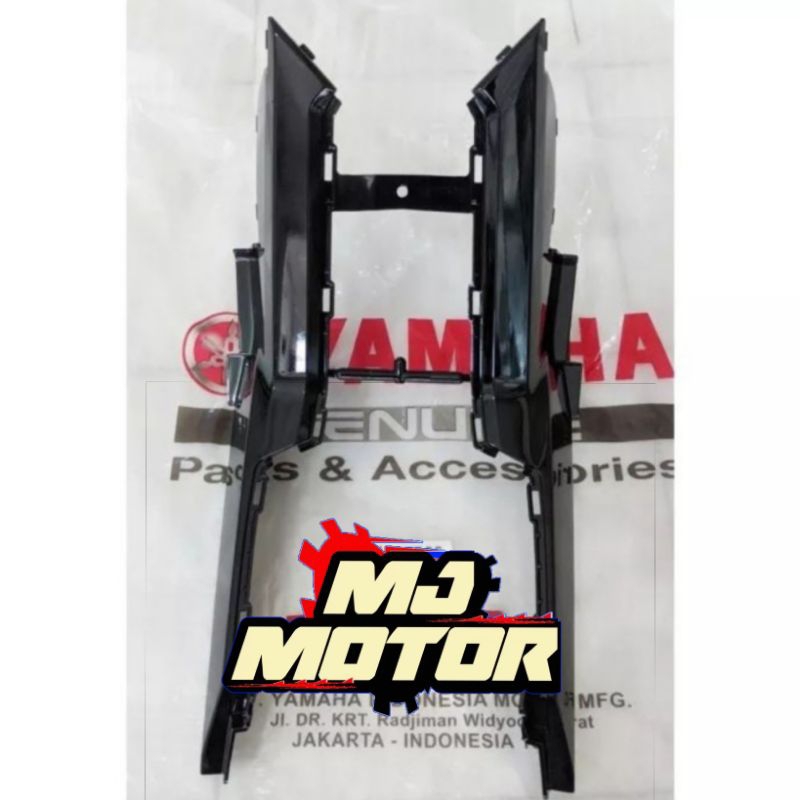 COVER 1 BODY TENGAH MX KING HITAM METALIK ORIGINAL YAMAHA 2PV-F842M-00
