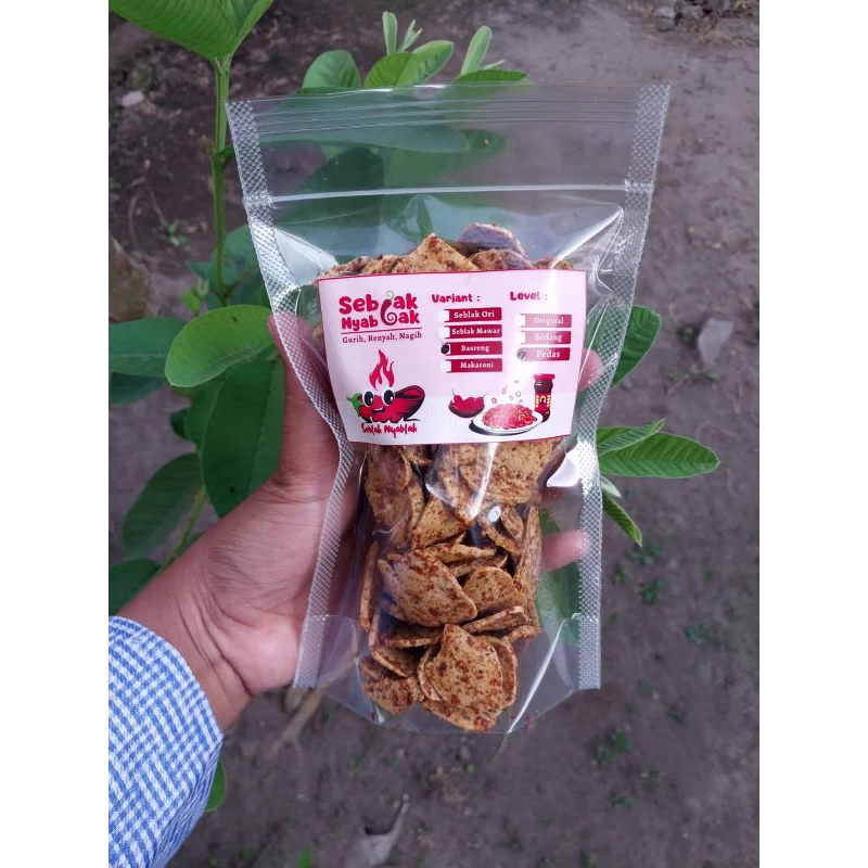 

BASRENG PEDAS DAUN JERUK 100 gr