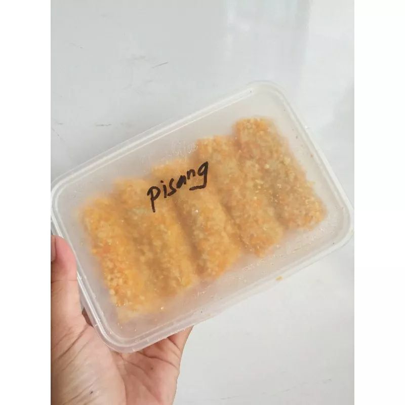 

pisang crispy siap saji.