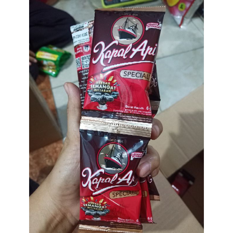 

KOPI KAPAL API ISI 10 BIJI