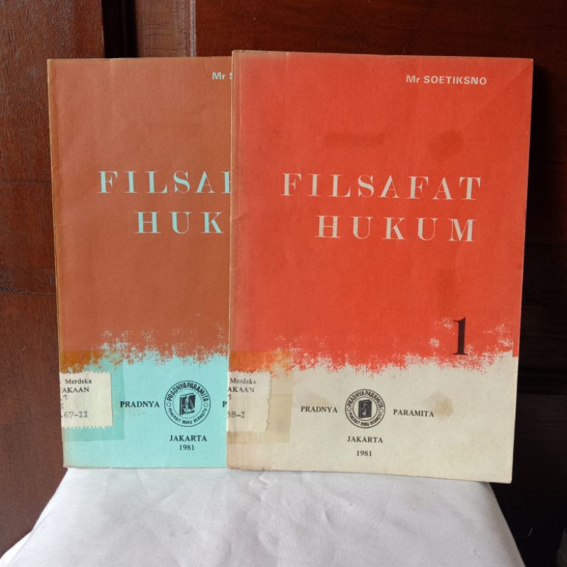 FILSAFAT HUKUM OLEH MR SOETIKNO