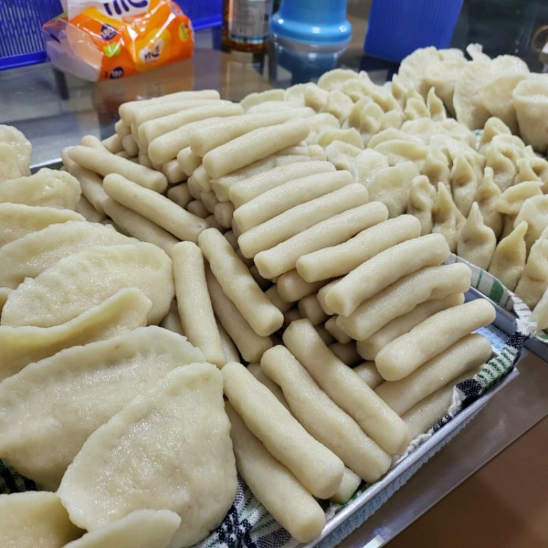 

PREMIUM -->> PEMPEK CAMPUR/PEMPEK PALEMBANG ASLI IKAN TENGGIRI & CUKO KHAS PALEMBANG ASLI (DIJAMIN)